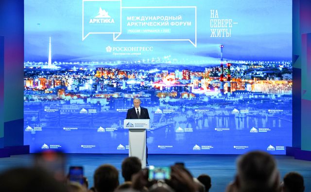 Президент дал поручение создать механизм финансирования медпомощи в Арктике