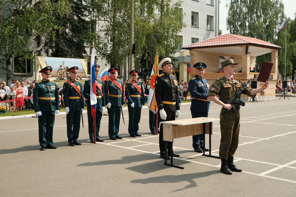 Будущие военные врачи Сеченовского Университета приняли военную присягу