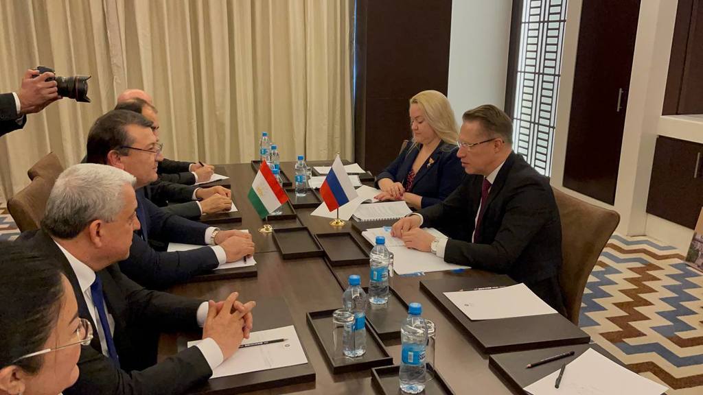 Двусторонняя встреча министров здравоохранения РФ и Таджикистана прошла в Душанбе