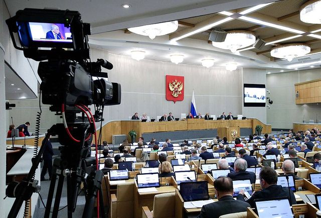Госдума рассмотрела законопроект о приеме выпускников медколледжей в медвузы только по вступительным экзаменам