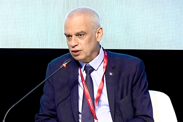 В рамках форума «Здоровое общество» ректор Пироговского Университета академик РАН Сергей Анатольевич Лукьянов рассказал о стратегии, которую сегодня развивает Университет в области создания лекарств будущего