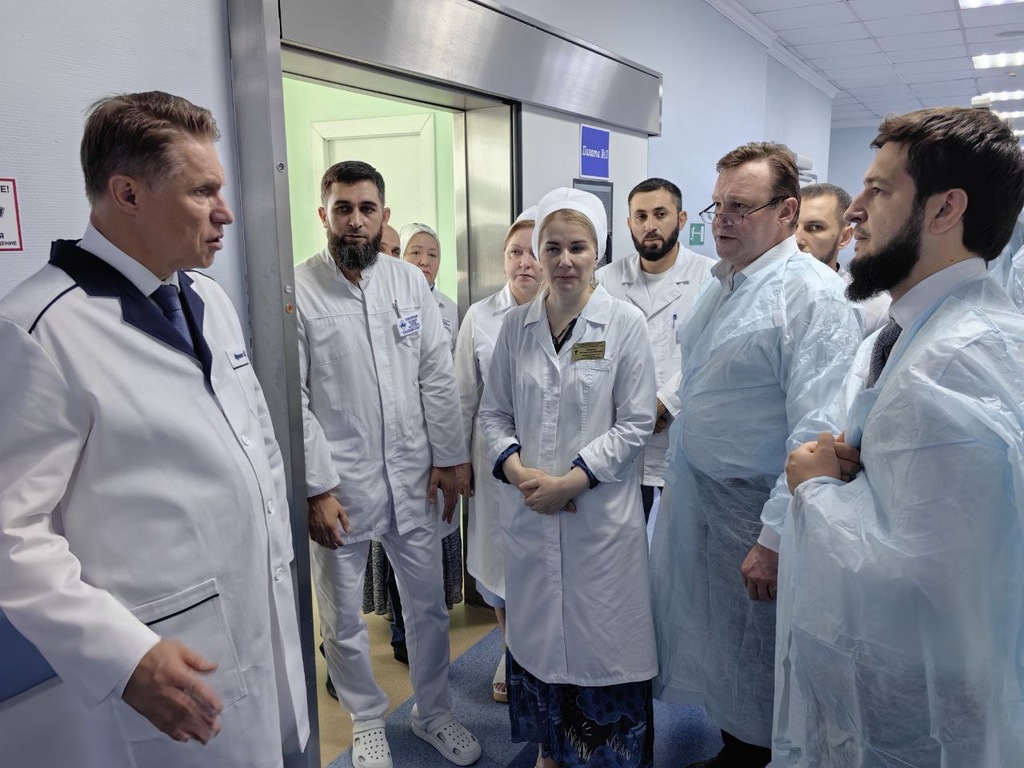 Михаил Мурашко посетил Чечню с рабочей поездкой
