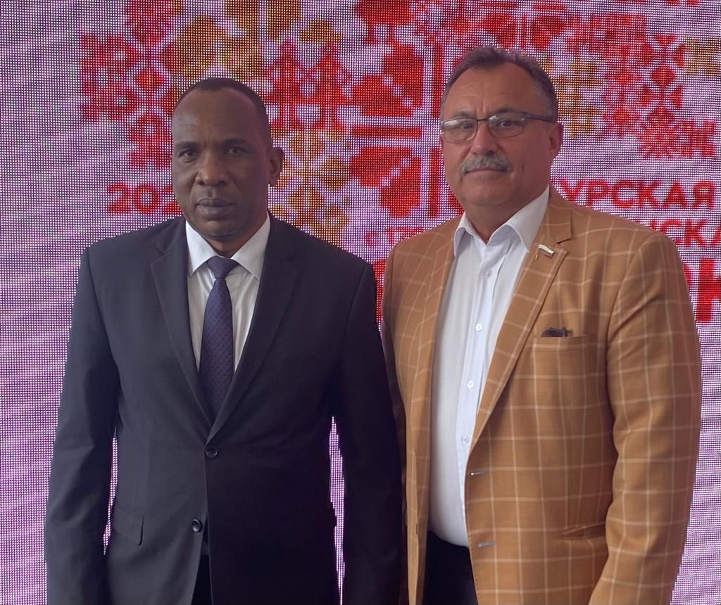 Встреча ректора Курского медуниверситета В.А. Лазаренко с послом Танзании